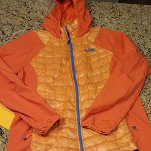 Womens L North Face ThermoBall Hybrid Hooded Insulated Jacket orange-  Excellent